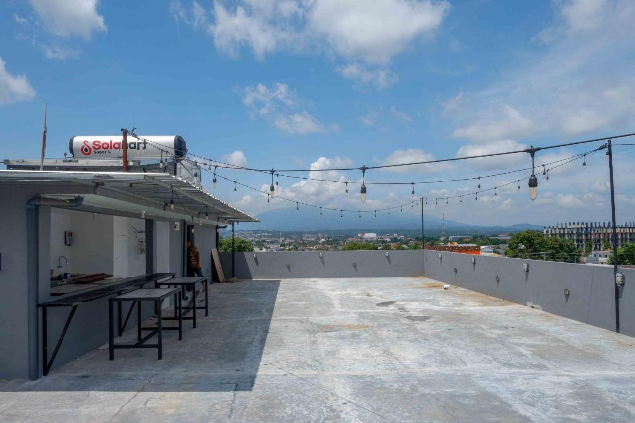 Reddoorz Plus Near Patung Kuda Undip Jatingaleh Exteriör bild