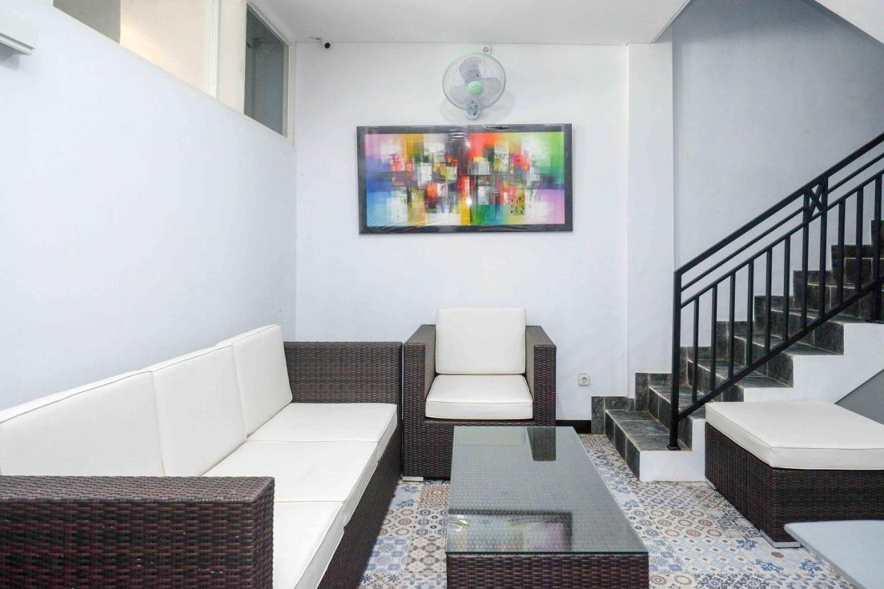Reddoorz Plus Near Patung Kuda Undip Jatingaleh Exteriör bild