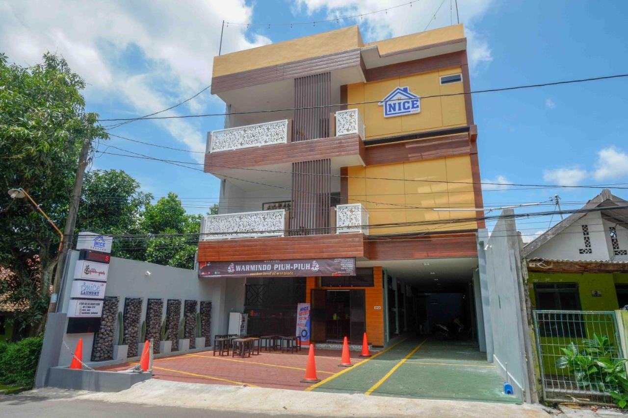 Reddoorz Plus Near Patung Kuda Undip Jatingaleh Exteriör bild