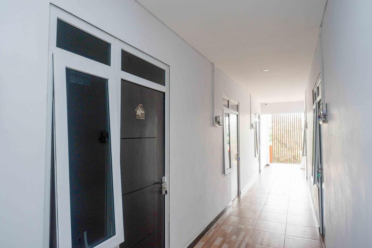 Reddoorz Plus Near Patung Kuda Undip Jatingaleh Exteriör bild