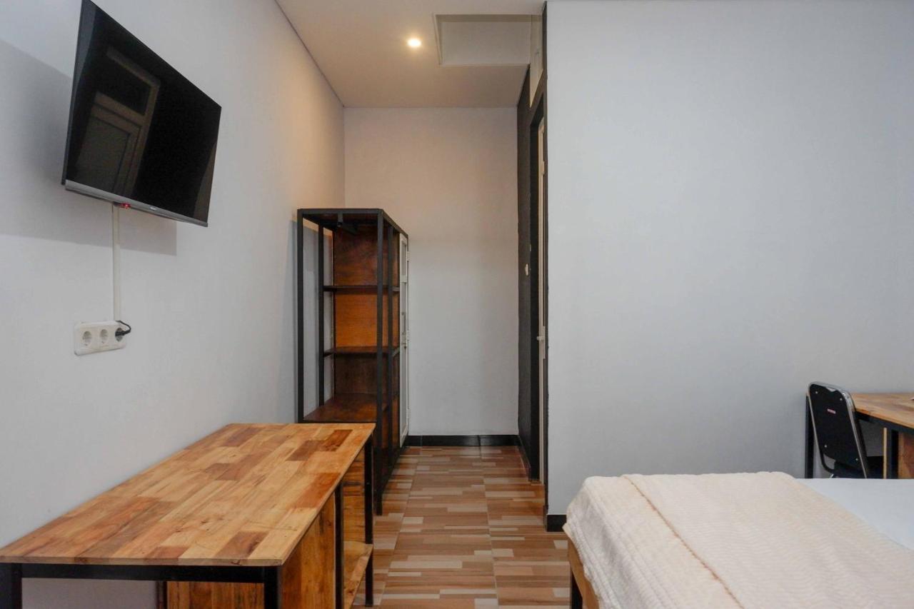 Reddoorz Plus Near Patung Kuda Undip Jatingaleh Exteriör bild