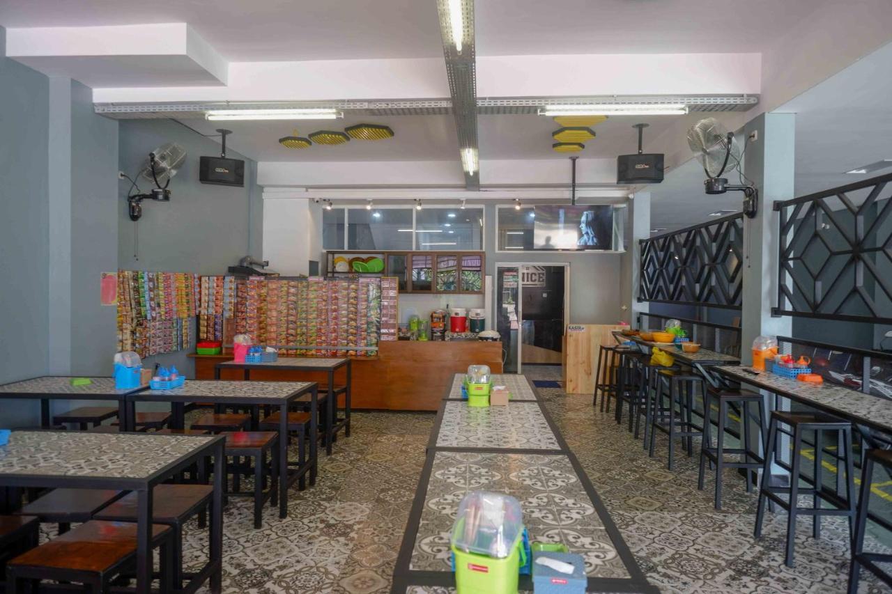 Reddoorz Plus Near Patung Kuda Undip Jatingaleh Exteriör bild